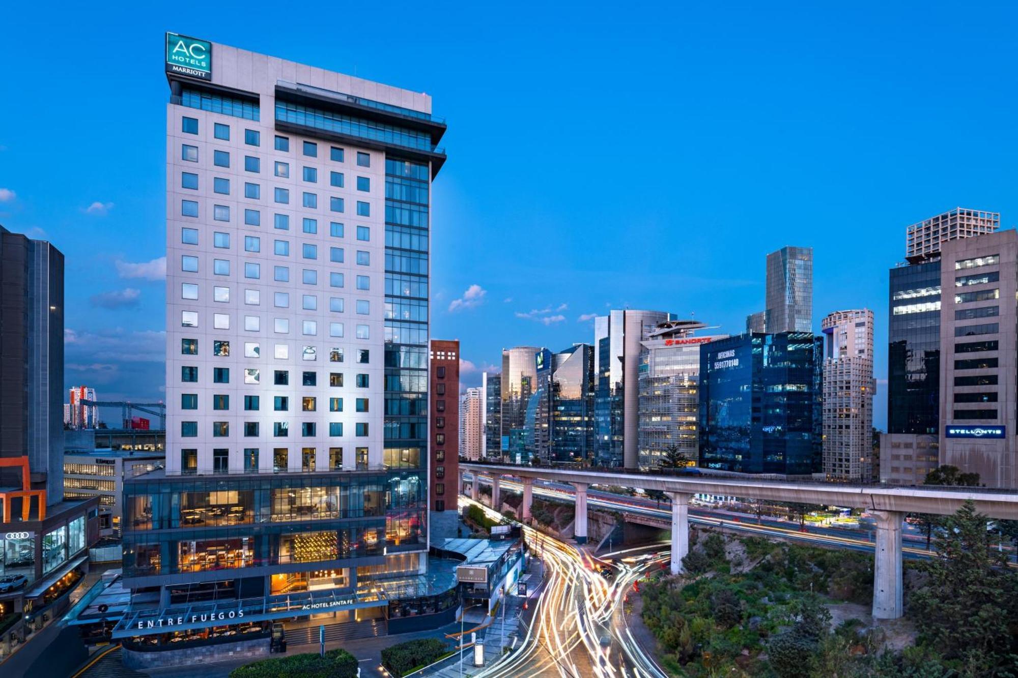 Ac Hotel By Marriott Santa Fe Mexico City Exterior photo